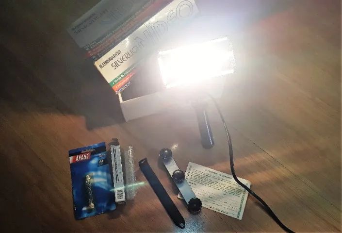 Iluminador  Silverlight  Vídeo 110 V + Tripé - Foto 6