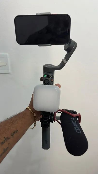 Oportunidade . Gimbal DJI OSMO 6 + mic + luz  - Foto 6