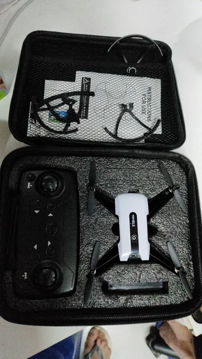 Drone Brinquedo Nimble com Controle Remoto e Case de Transporte