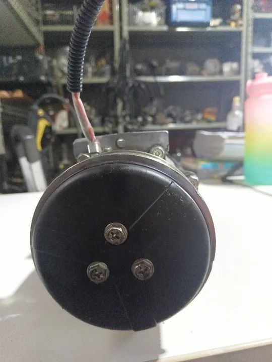 Compressor ar condicionado JCB 3C / 3CX /4CX p/n 320/08562 - Foto 3