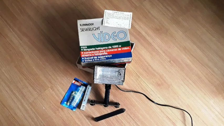 Iluminador  Silverlight  Vídeo 110 V + Tripé - Foto 5