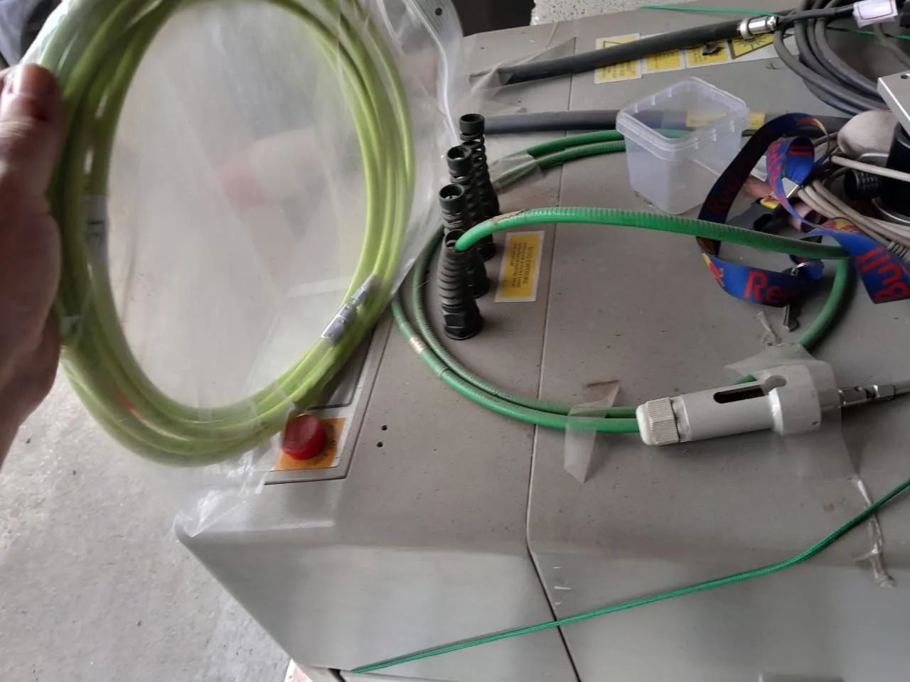 Vendo Máquina com braço articulado de solda a laser  - Foto 3