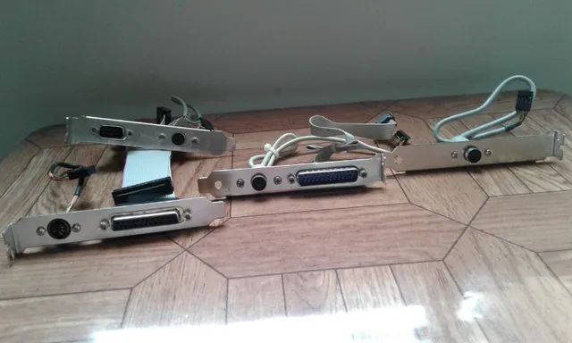 Interfaces Serial, Paralelo, Joystick, Som, PS/2, Vídeo e Firewire para Micros - Foto 2