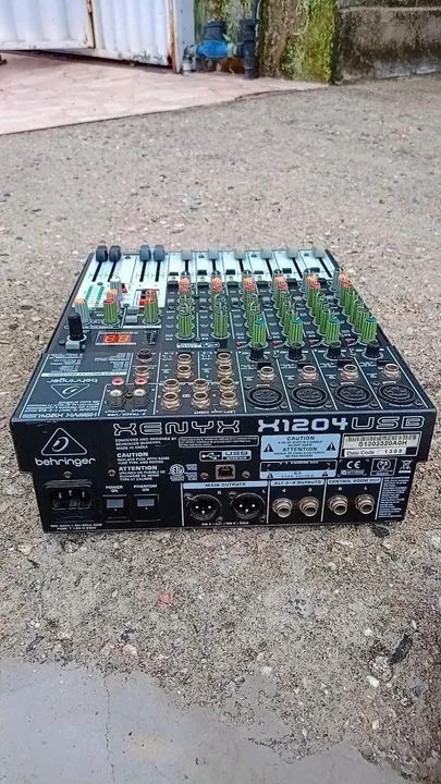 Mesa de Som Behringer 8 Canais - Foto 2