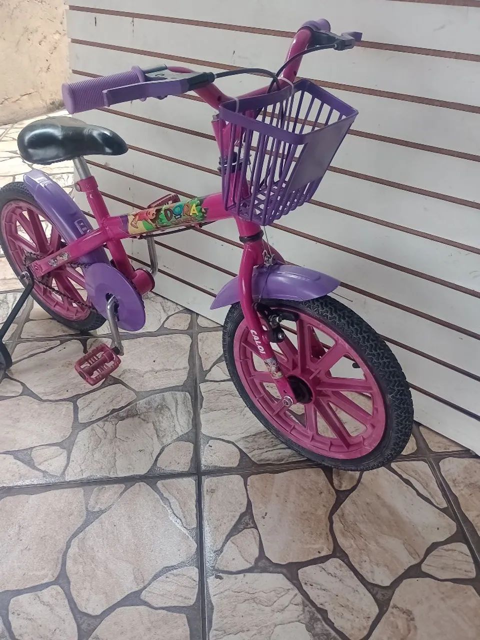 Bicicleta Infantil aro 16 com personagem da Dora  - Foto 3