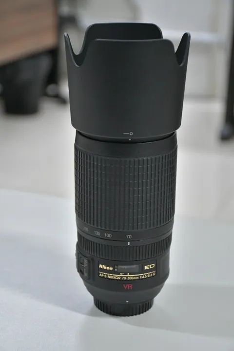 Lente Nikon 70-300mm f/4.5-5.6 ED VR
