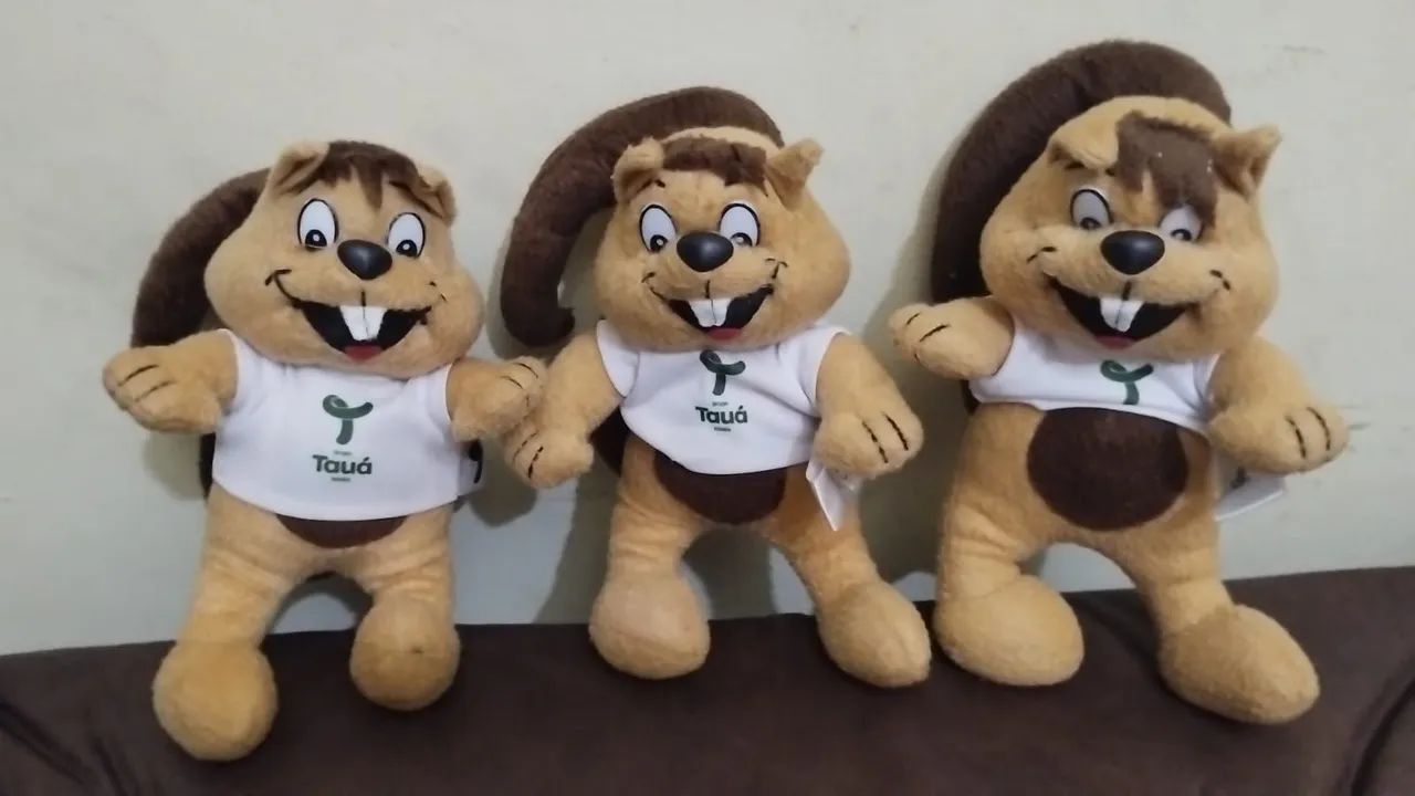 Trio de pelúcias.