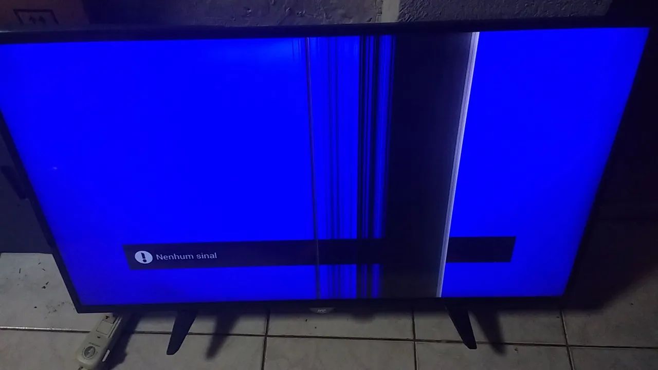 Tv AOC tela com faixas. - Foto 5