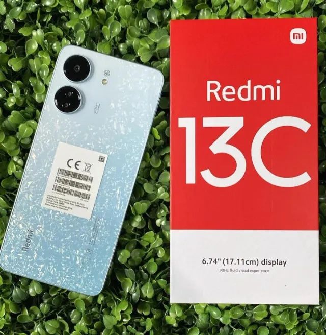 Redmi 13C - 8GB Ram / 256GB Rom Branco Gelo
