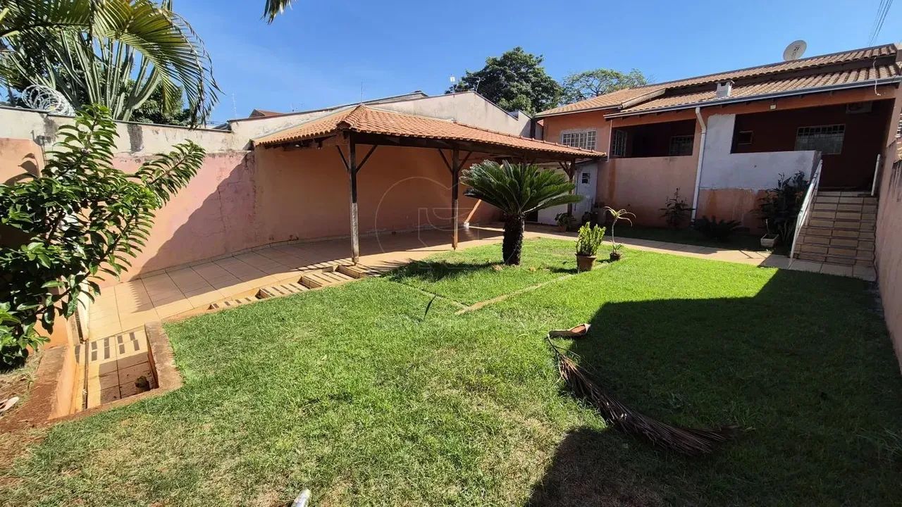 Casa à Venda e para Aluguel no Jardim das Palmeiras com 2 quartos em Londrina - Foto 4