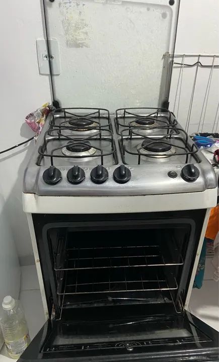 Fogão eletrico 4 Bocas Usado - Foto 2