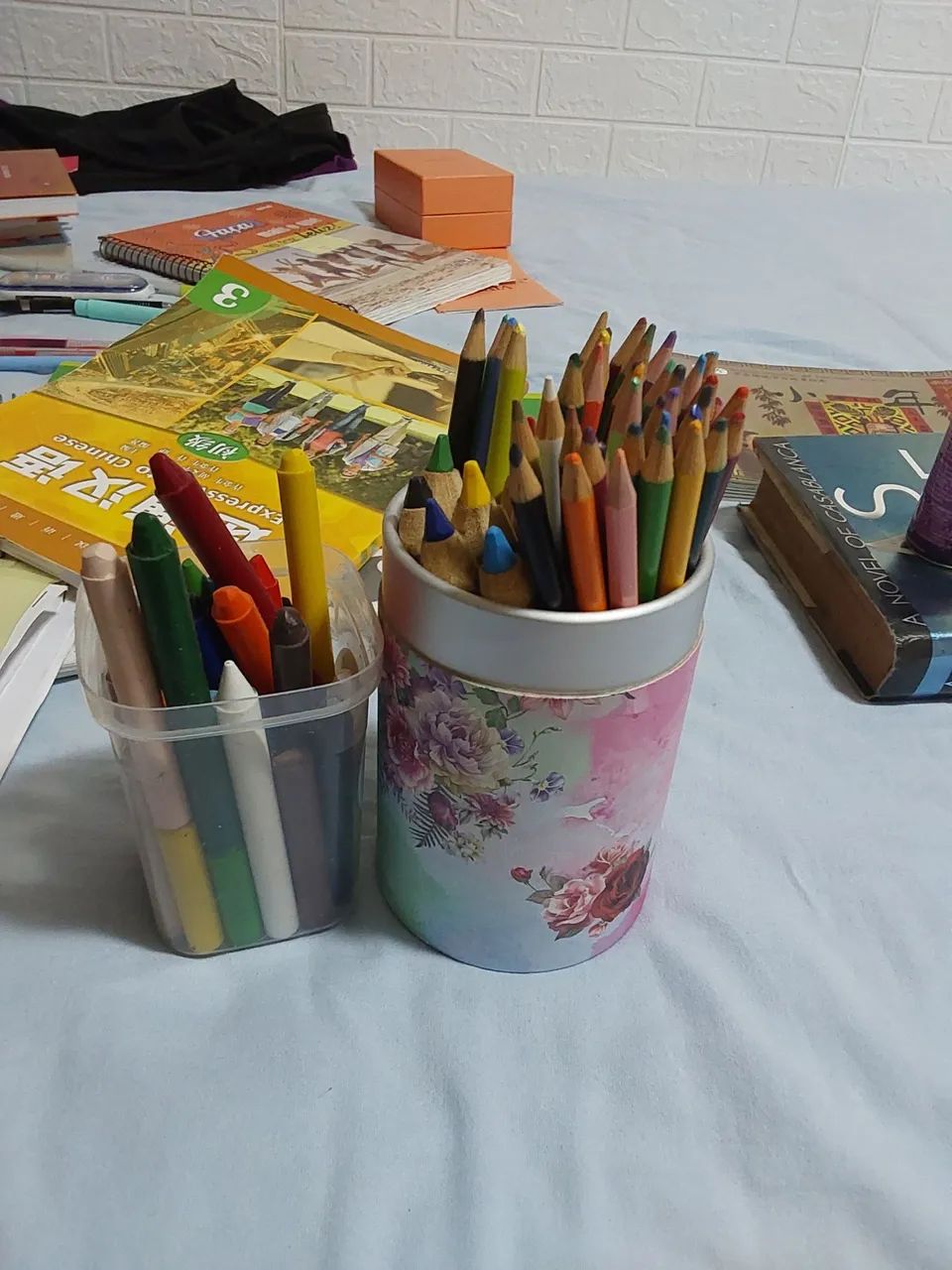 Kit de lápis de cor e giz de cera