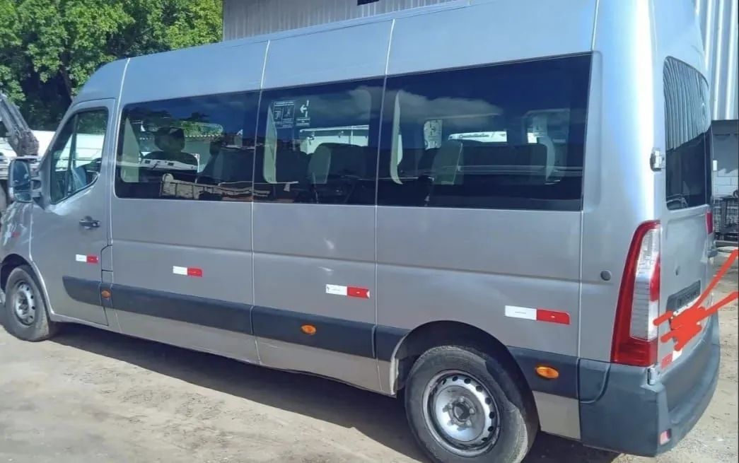 VAN MASTER  2.2  COMPLETA  21 LUGARES.  PASSO DIVIDA  - Foto 2