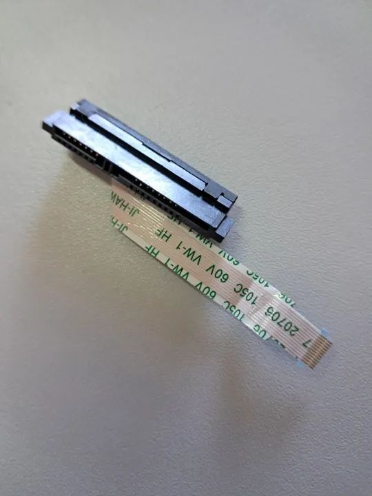 Conector Sata notebook Dell Inspiron 7472 14 P74G - Foto 2