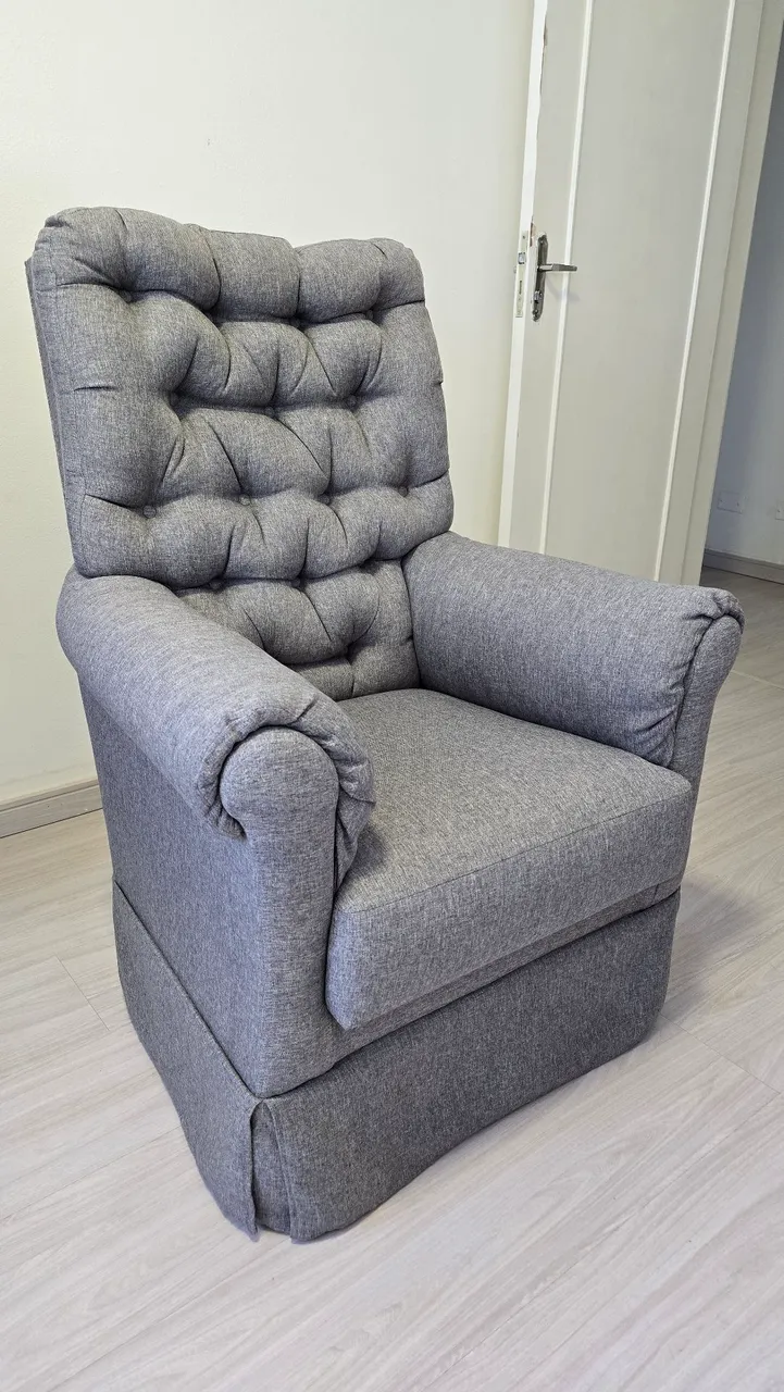Poltrona de Amamentação Nova - Cinza Elegante