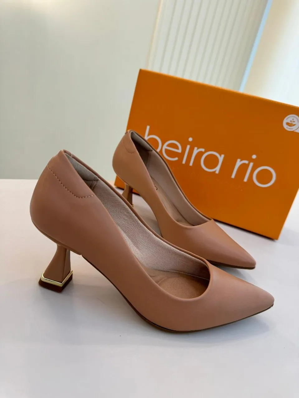 Salto Beira Rio Nude Clássico Elegante