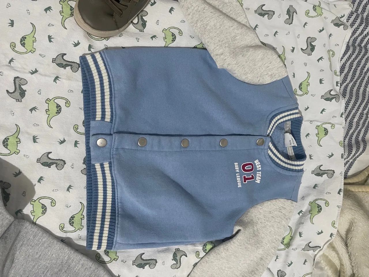 Conjunto Moletom Bebê TAM 1 e bota tamanho 21 - Foto 3