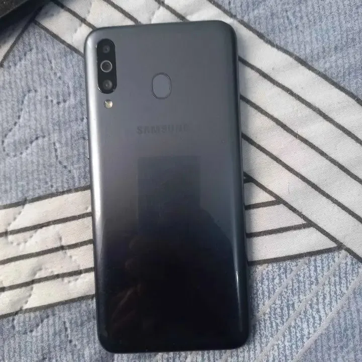 M30  Samsung 