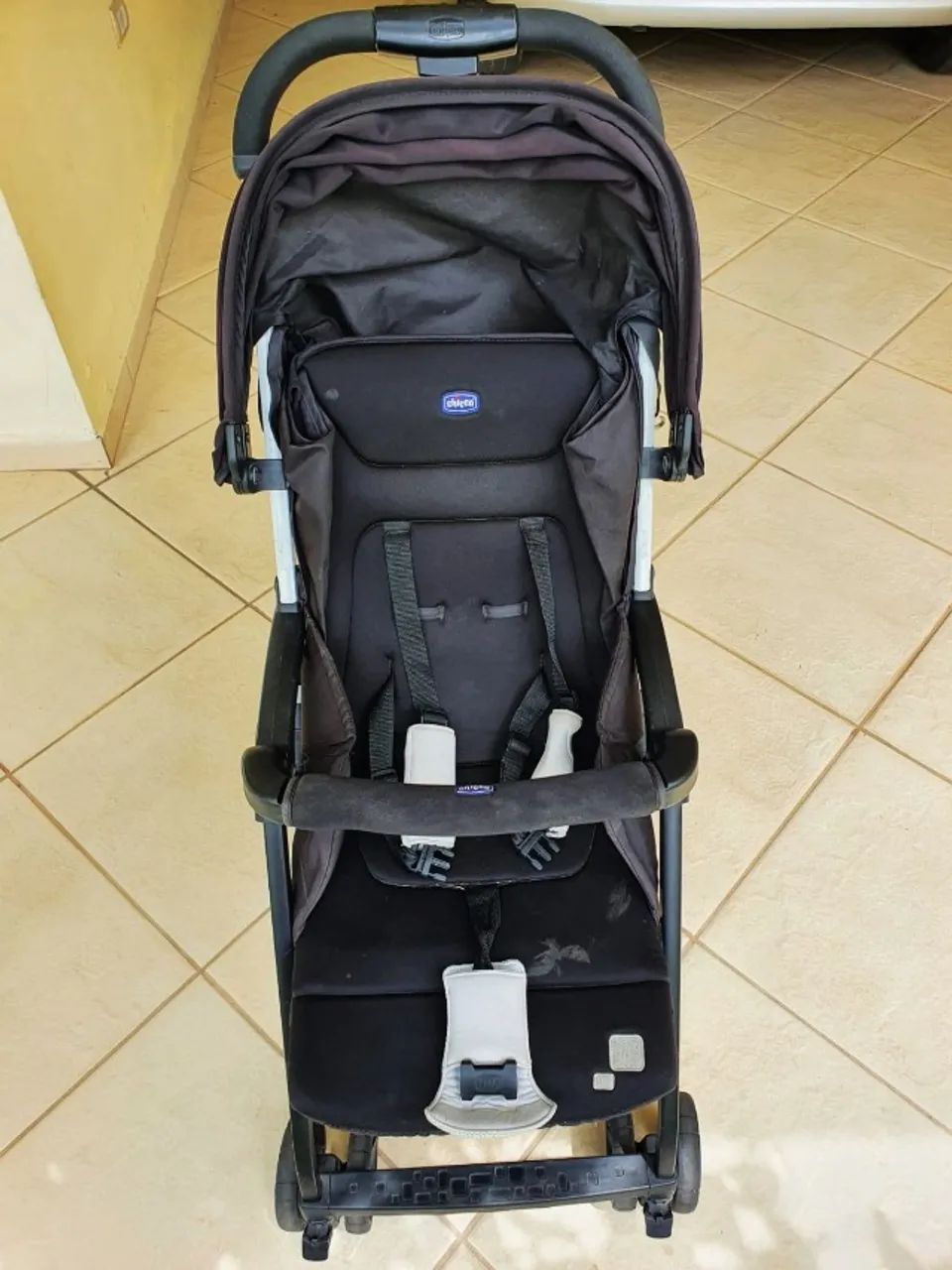 Carrinho de Bebê Chicco - Leve, Prático e em Bom Estado! - Foto 2
