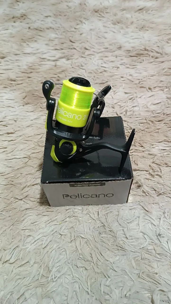 Molinete pelicano 3000 novo - Foto 4