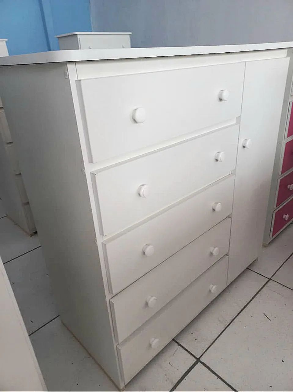 Cômoda Sapateira 4 e 5 Gavetas MDF  - Foto 5