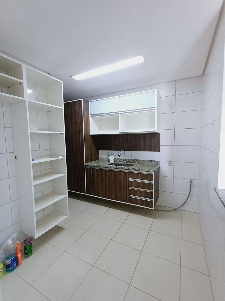 MILANO, Pq Dez. Semi mobiliado, 3qts/1ste e 2 vgs cobertas - Foto 3