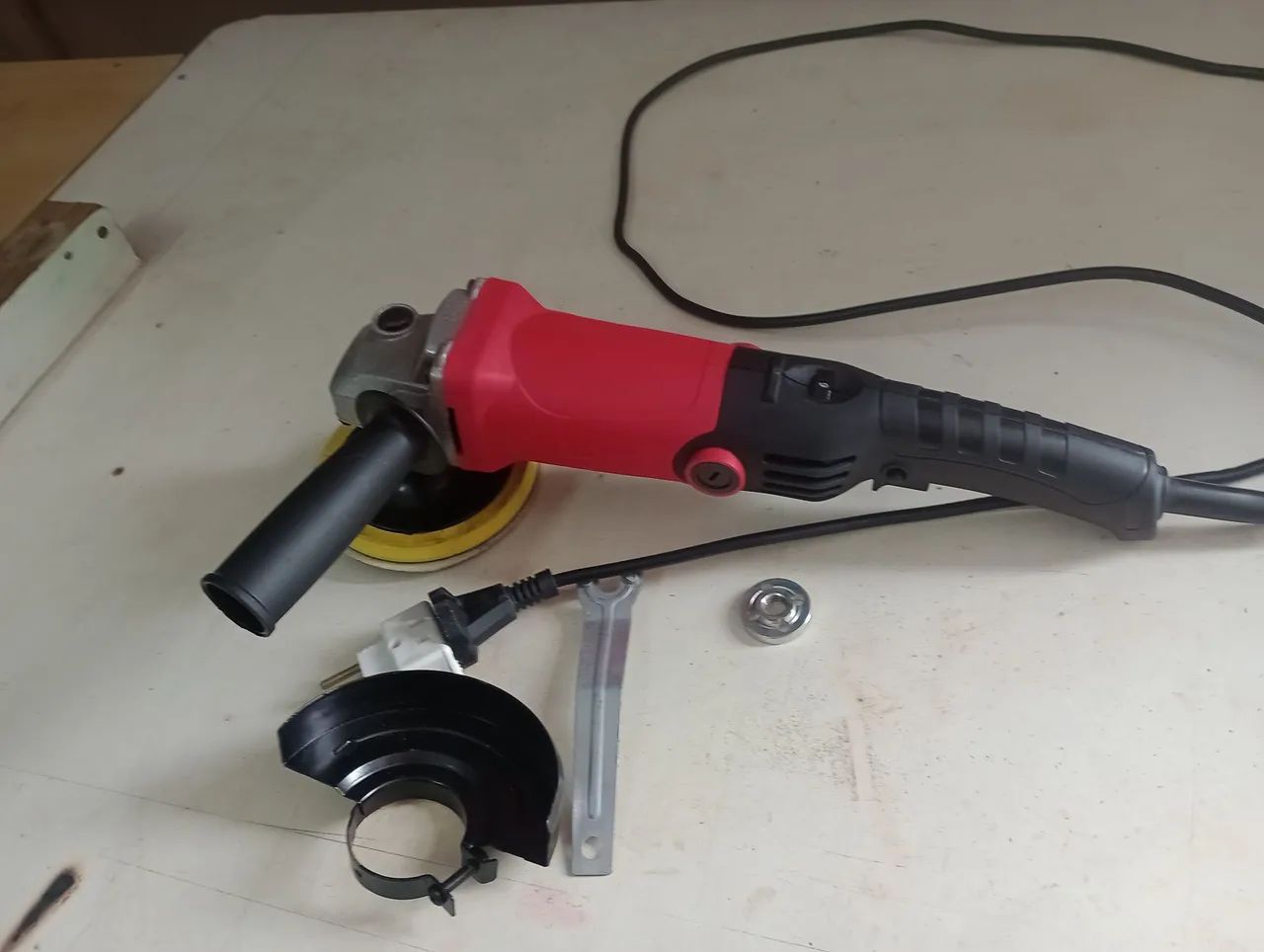 Lixadeira 600w velocidade variável semi nova show  - Foto 2