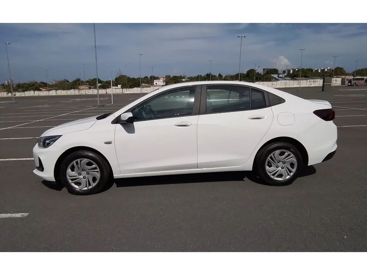 Chevrolet Onix Plus LT 1.0 12V Flex Mec. 4P 2025 - Foto 2