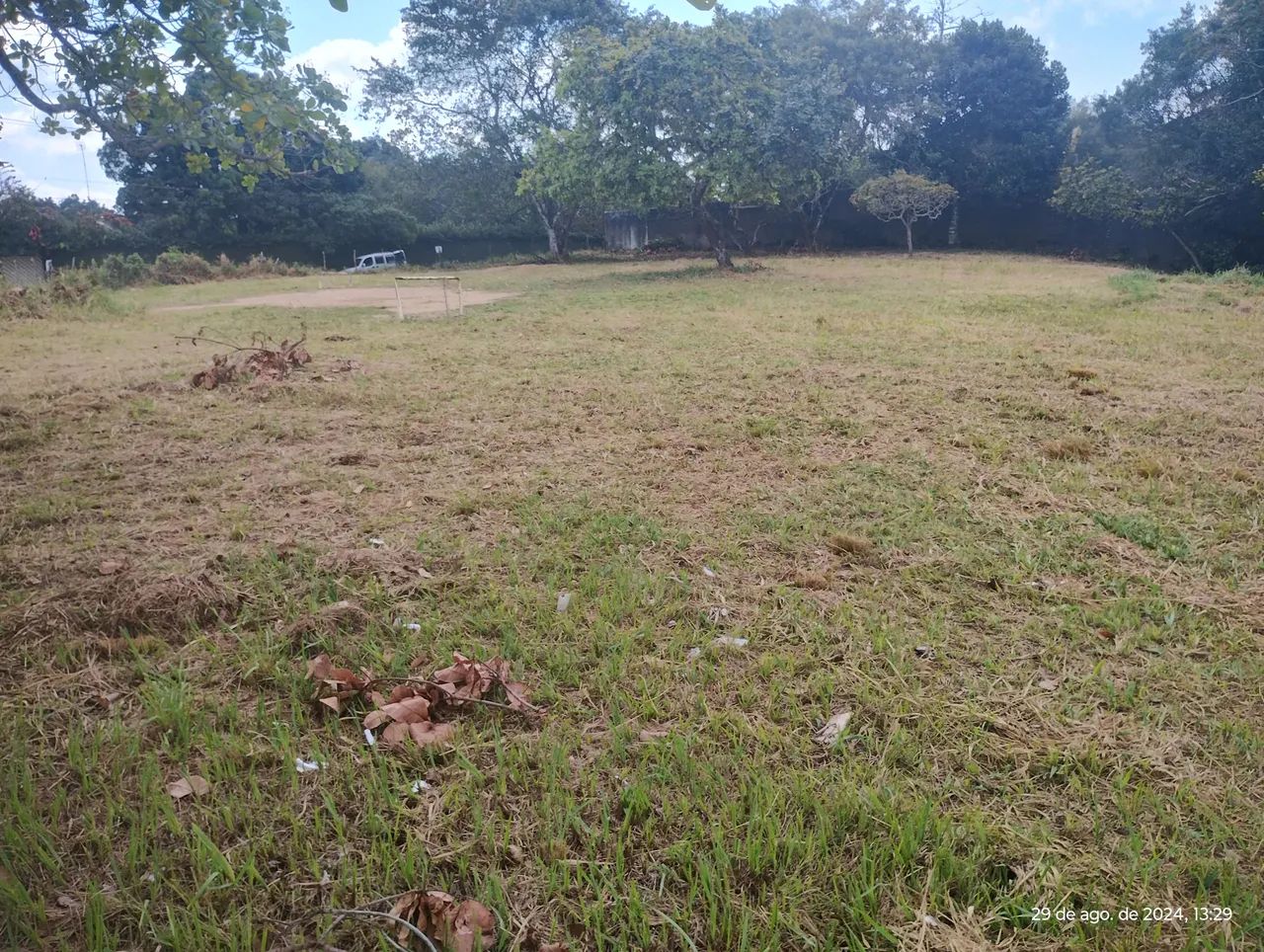 Área excelente em aldeia, nascente e de esquina. - Foto 13