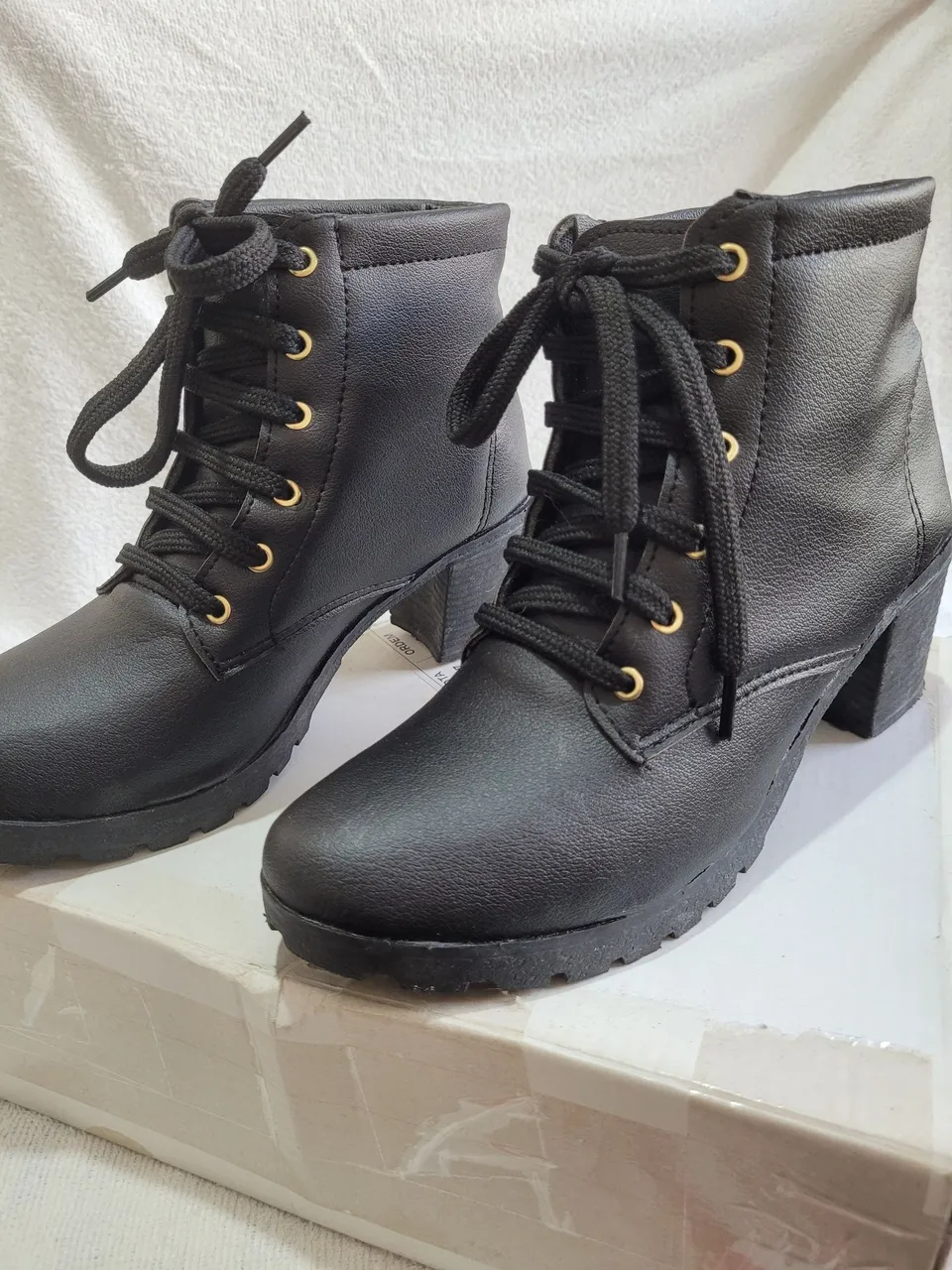Botas Coturno Femininas Preta