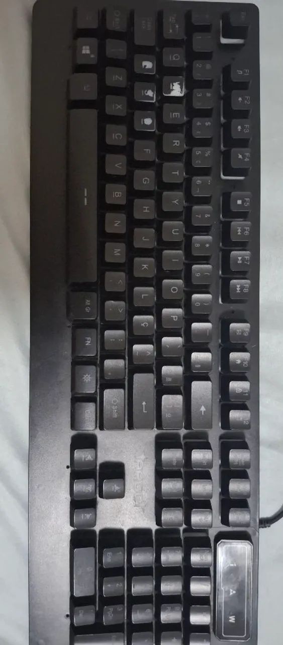 Teclado Gamer Target Game com LED - SemiNovo 