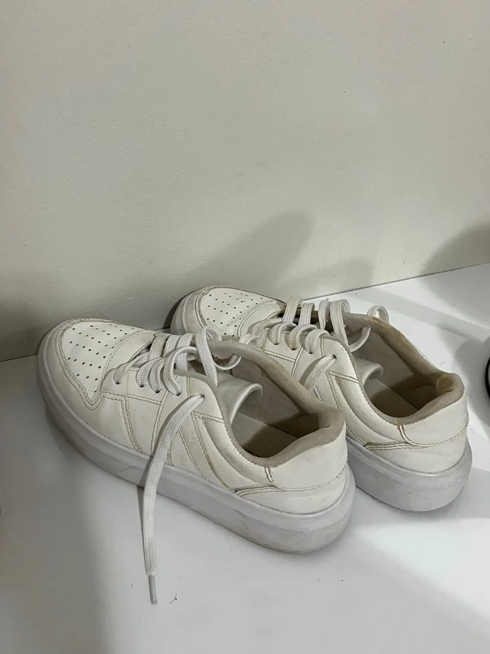 Tênis branco casual
