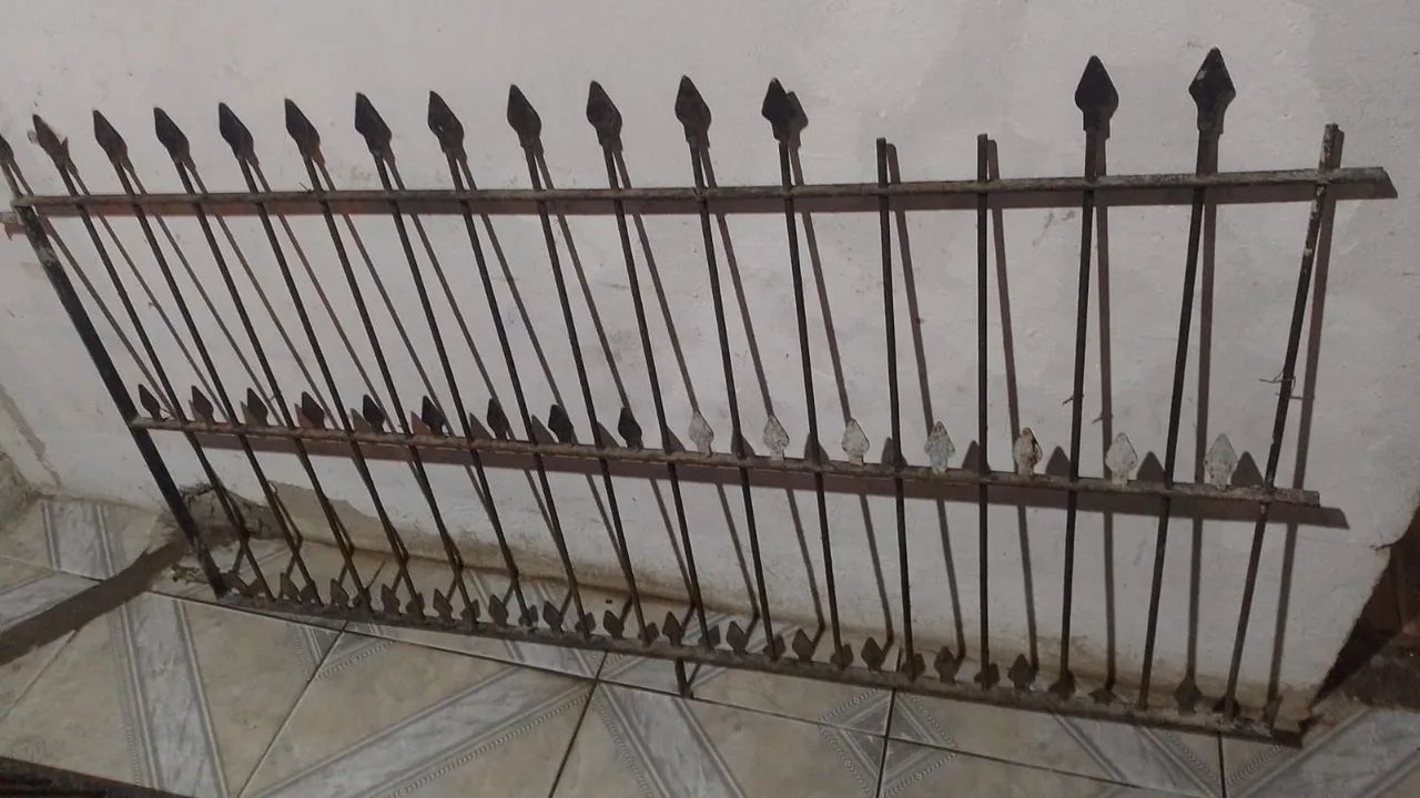 Grade de ferro toda nu ferro bom antigo  - Foto 4