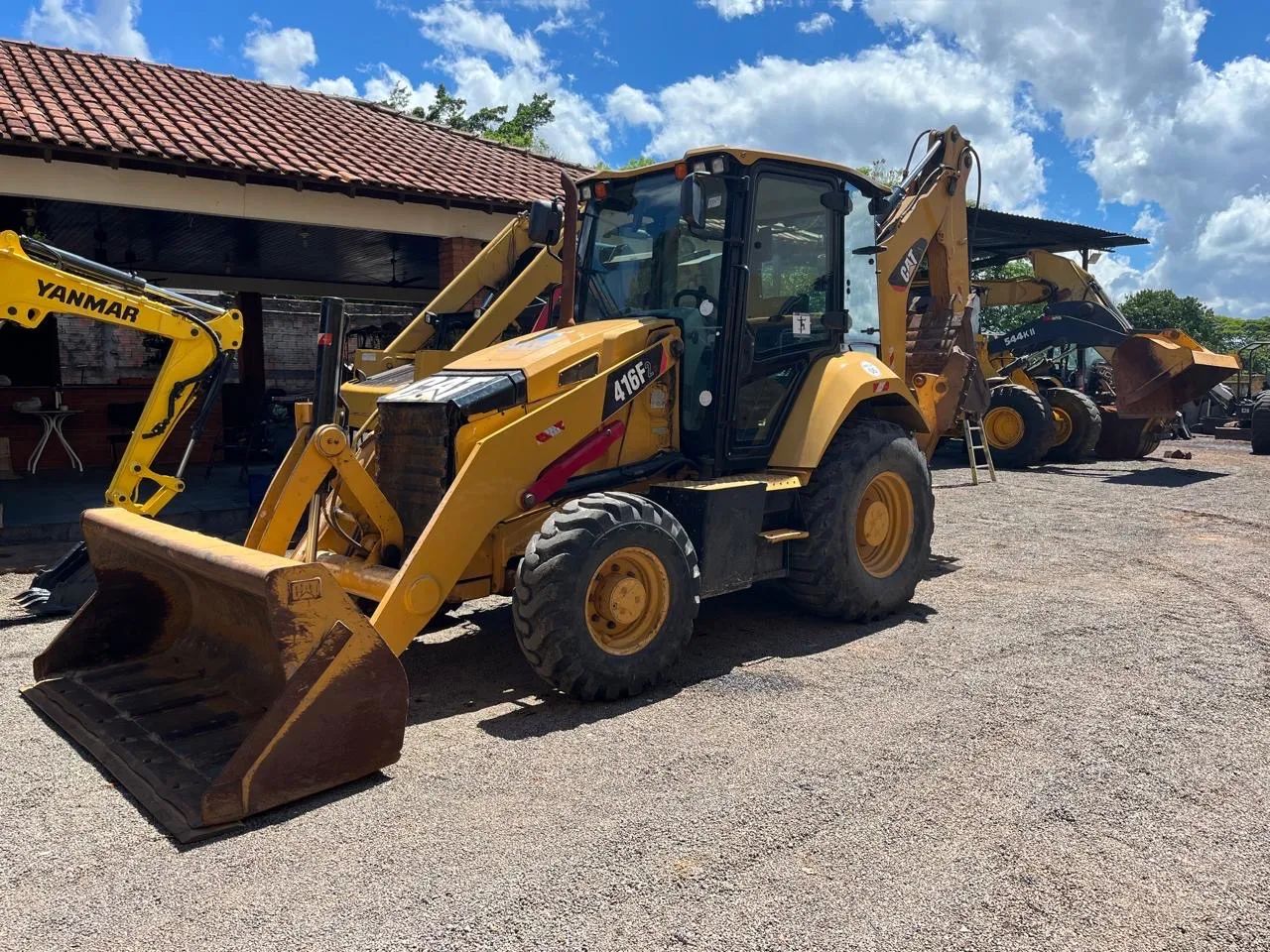 Retroescavadeira CAT 416  - Foto 4