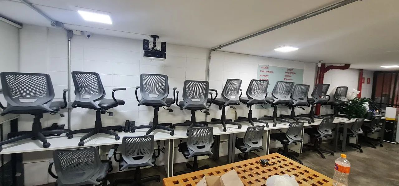 Lote com 20 Cadeiras de Escritório  - Foto 5