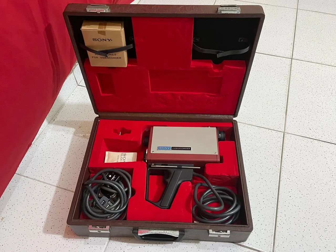 Camera de Video Sony/TV Profissional dos anos 1980 a 1990 - Foto 2