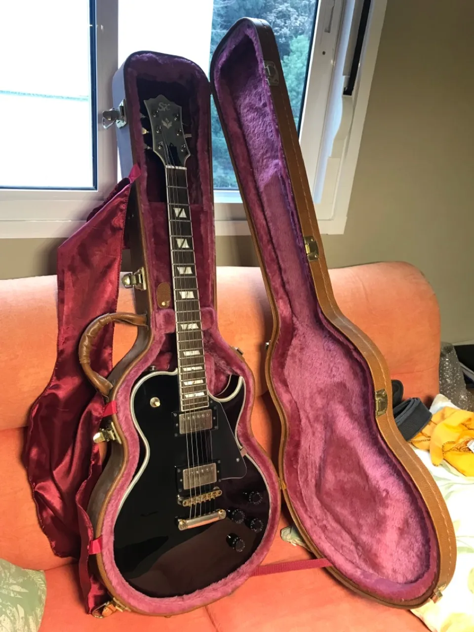 Guitarra SX Lespaul Black, com Case + Acessórios
