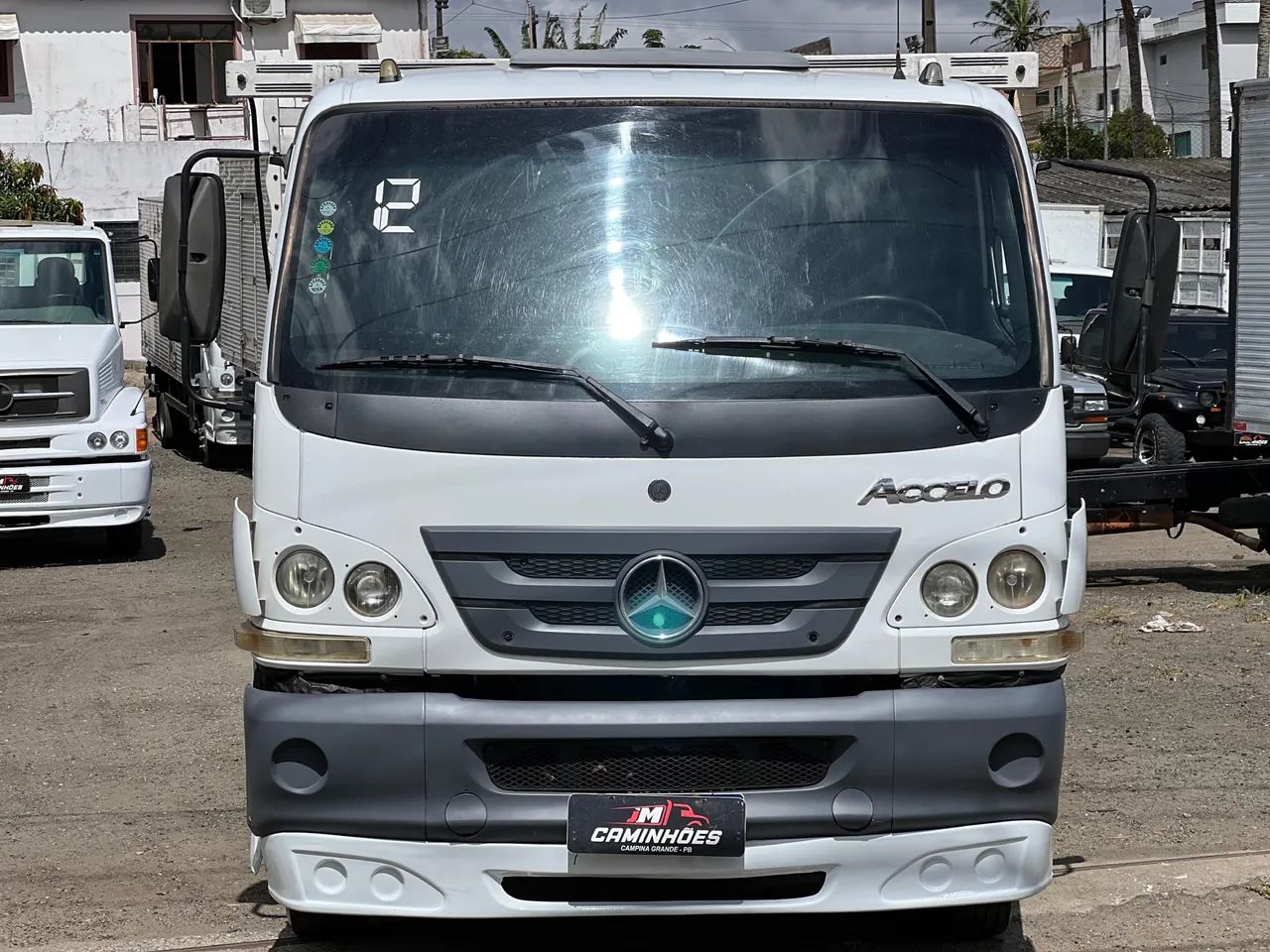 Accelo 815  - Foto 2