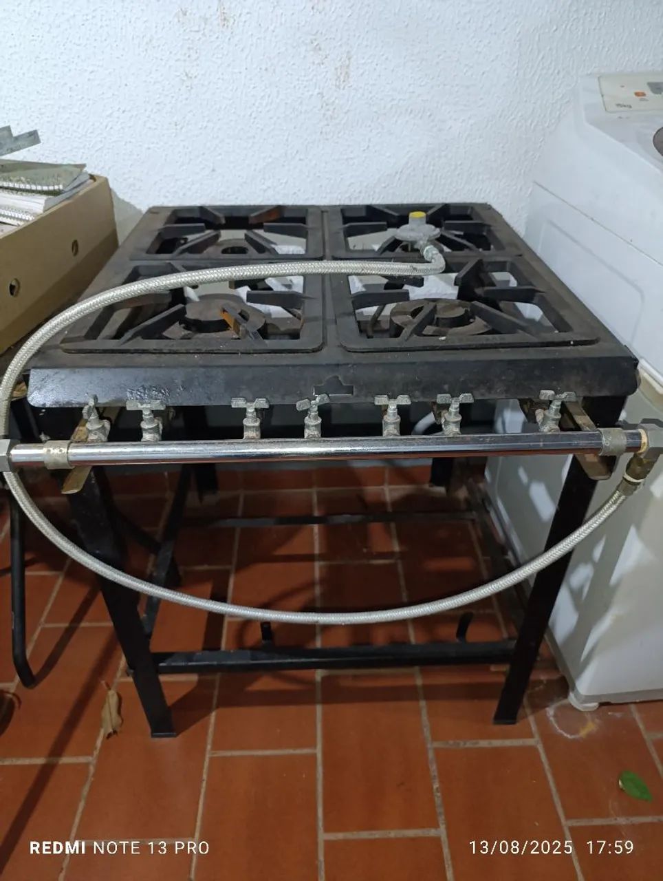 Fogão Industrial freezer h540 LT armário crescimento pão e salgado treiler trailers 