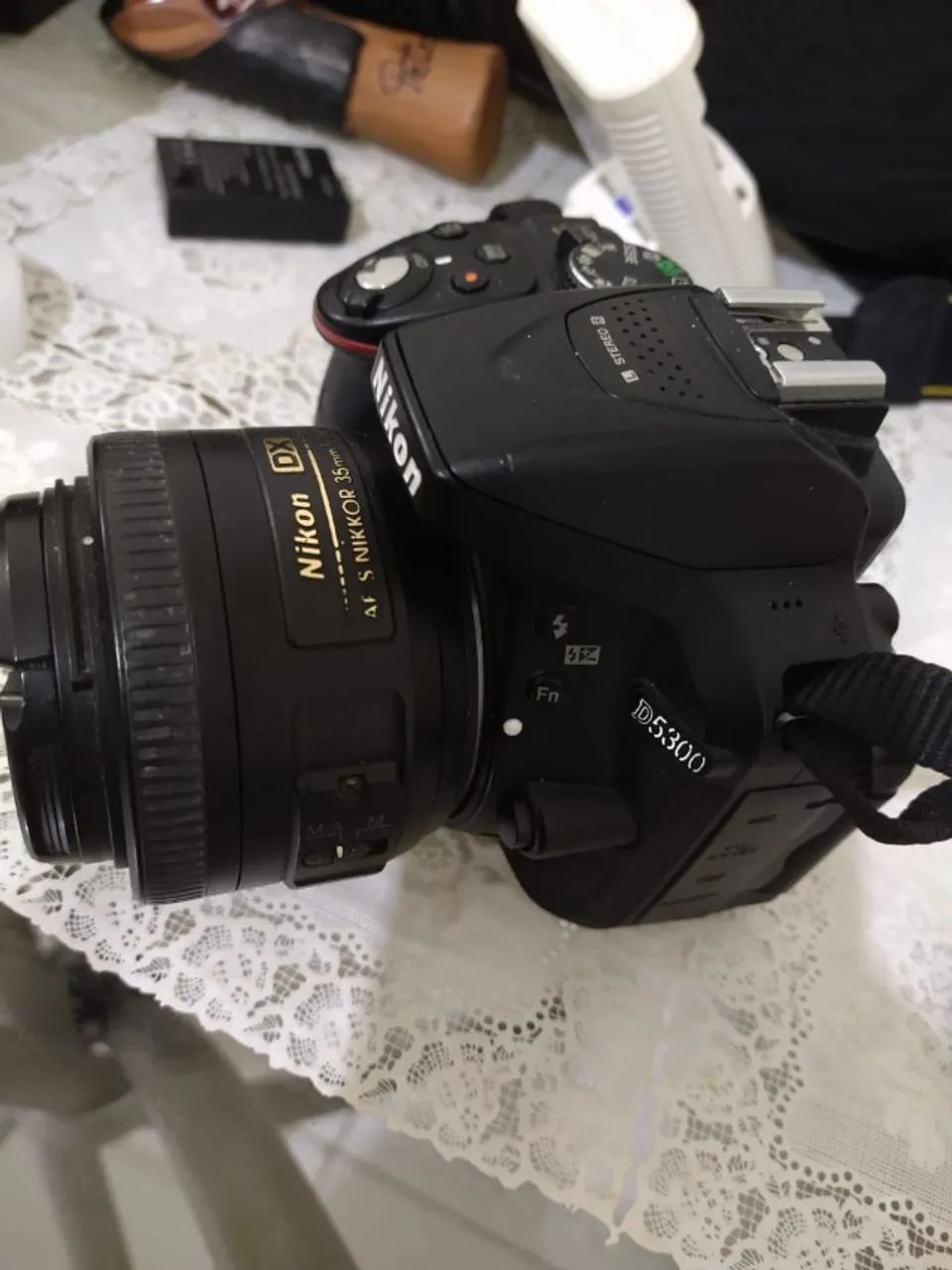 CAMERA NIKON D5300  PEFEITO ESTADO DE CONSERVAÇÃO  COM LENTE 18-55 