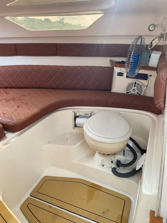 Lancha Triton impecável 23 pés - motor recém revisado - Foto 11