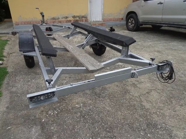Carreta para lancha de 15 pés a 20 pés - Foto 4