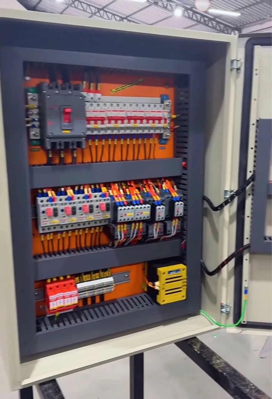 Quadro de Distribuição para Instalações Elétricas63824085336579125