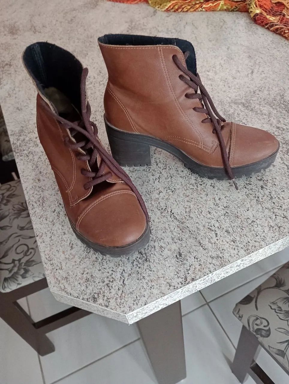 Bota Feminina Marrom - Estilo e Conforto - Foto 3