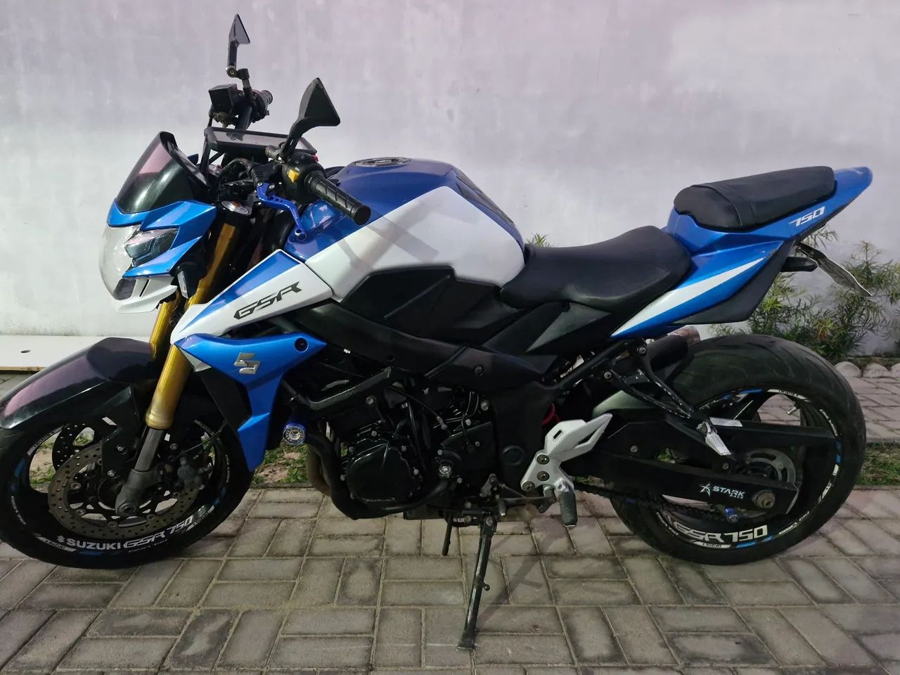 Suzuk gsr750  - Foto 3