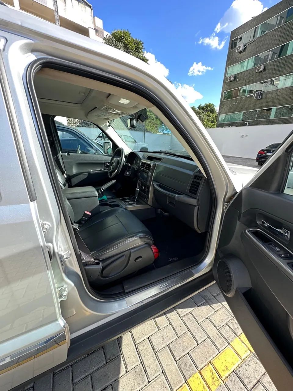 Jeep Cherokee Limited 3.7 4X4 V6 12V Aut. 2012 - Foto 4