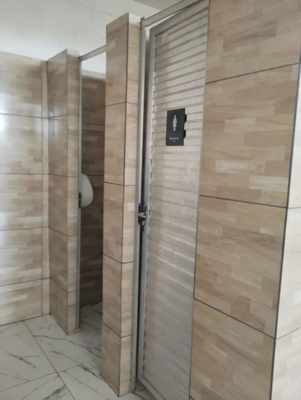 Excelente Galpão Novo 250m² c/ Mezanino-Escritório-Poço Artesiano prox. ao DB Coroado - Foto 11