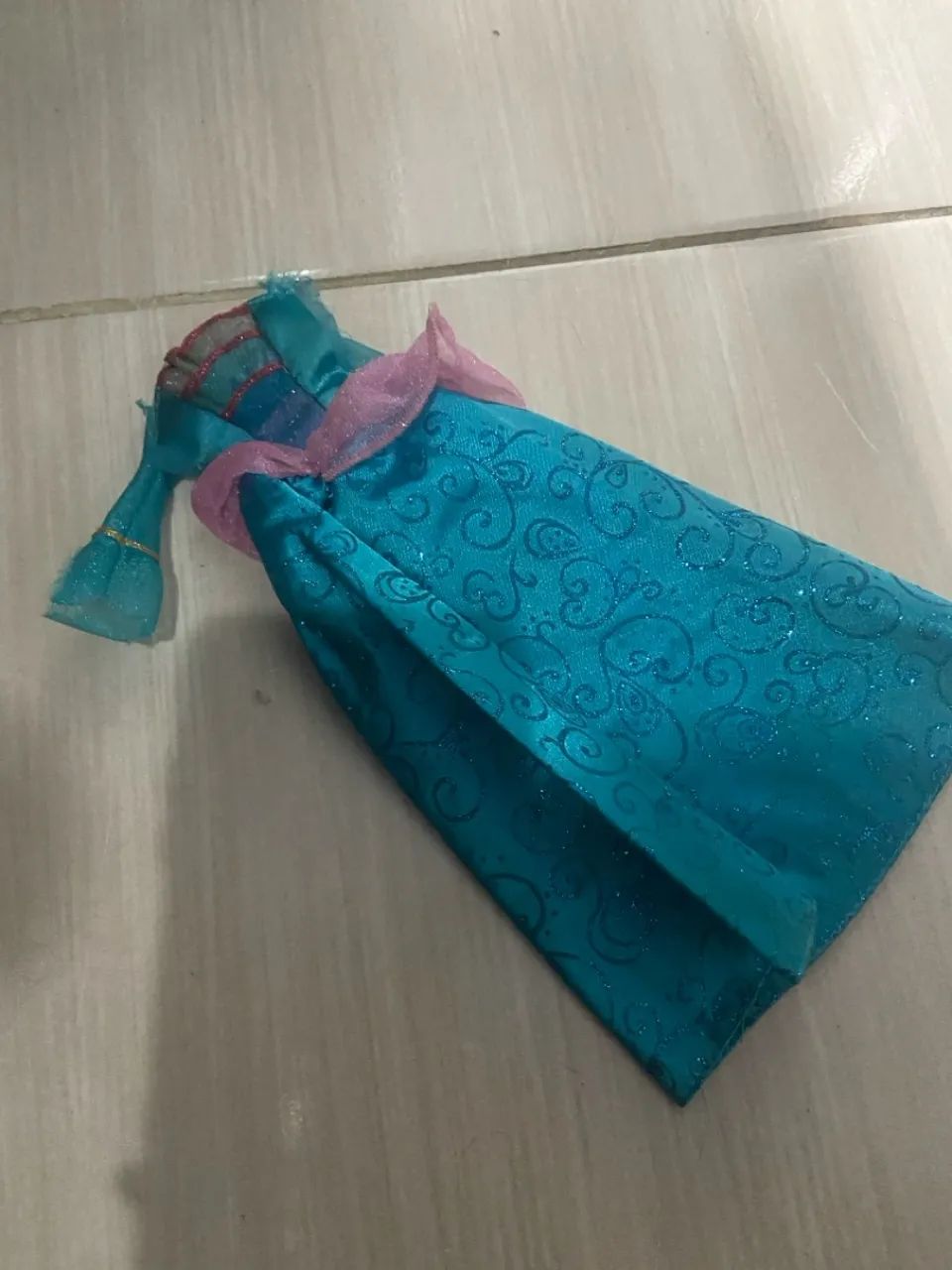 Vestido boneca Barbie a princesa da ilha 