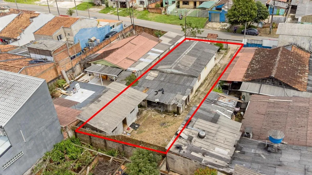 Terreno para venda com 420 metros quadrados em Rio Pequeno - São José dos Pinhais - PR