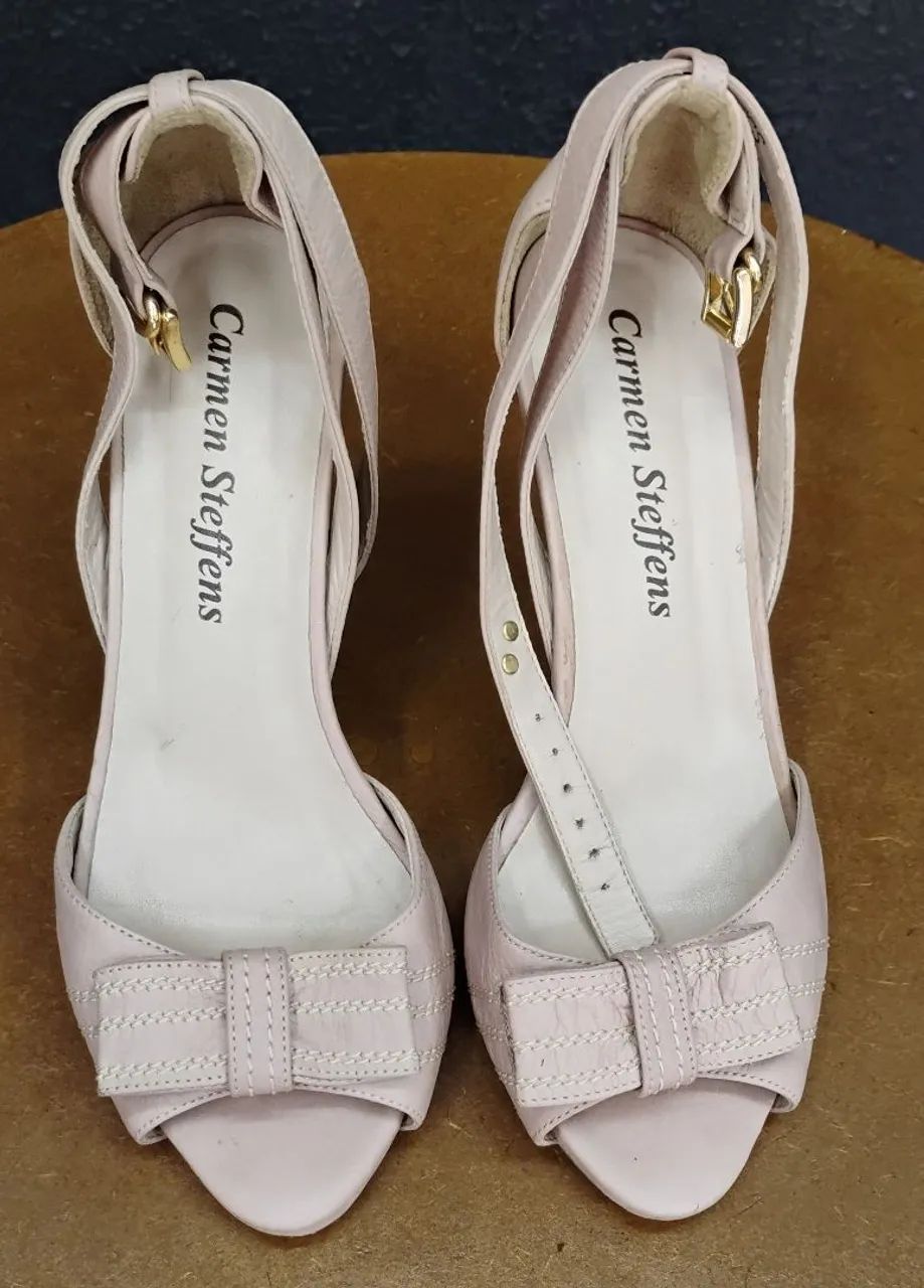 Sandália Carmen Steffens número 35 semi novo original com código  - Foto 3